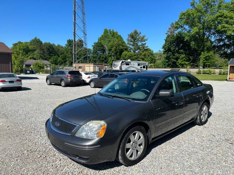2005 Ford Five Hundred for sale at Lake Auto Sales in Hartville OH