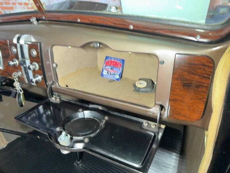 1936 Oldsmobile F-36