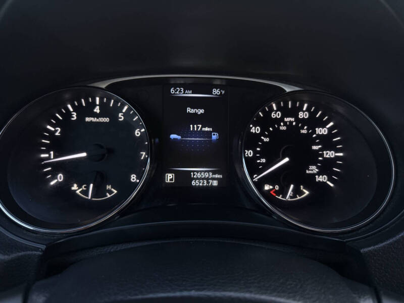 2015 Nissan Rogue SV