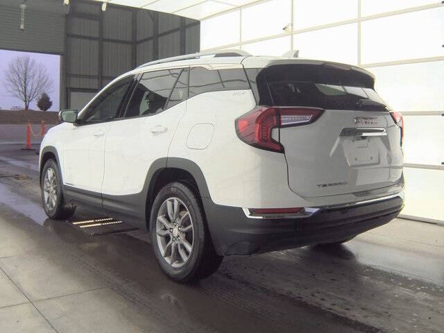 2024 GMC Terrain SLT