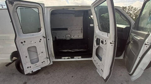 2005 Ford E-Series E-250