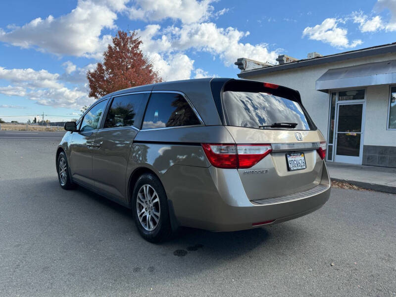 2011 Honda Odyssey EX-L photo 7