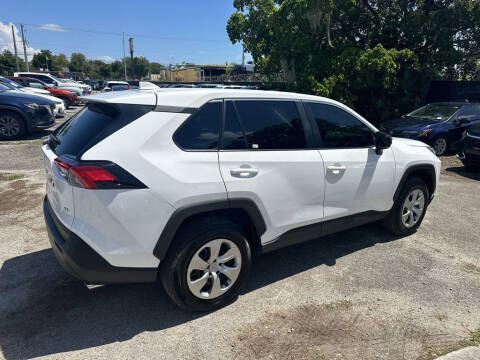 2022 Toyota RAV4 LE