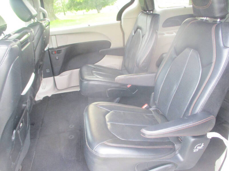 2018 Chrysler Pacifica Touring L Plus