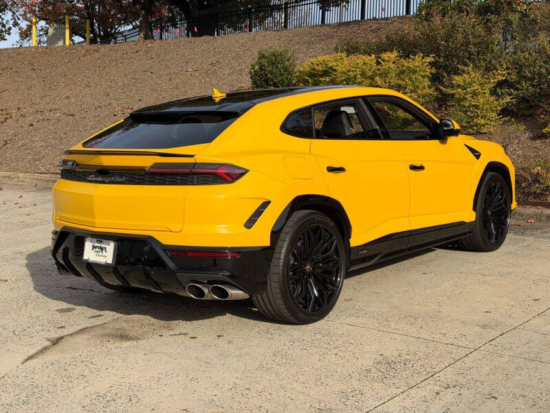 2025 Lamborghini Urus SE