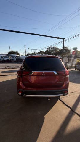 2016 Mitsubishi Outlander SE