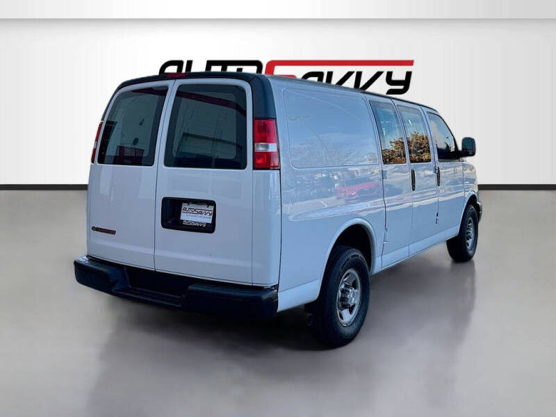 2023 Chevrolet Express 2500