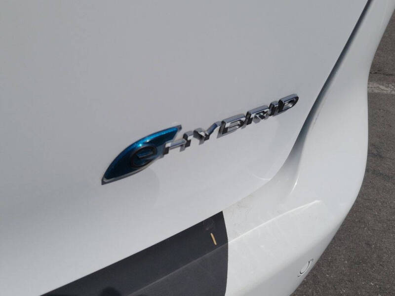2024 Chrysler Pacifica Plug-In Hybrid Select
