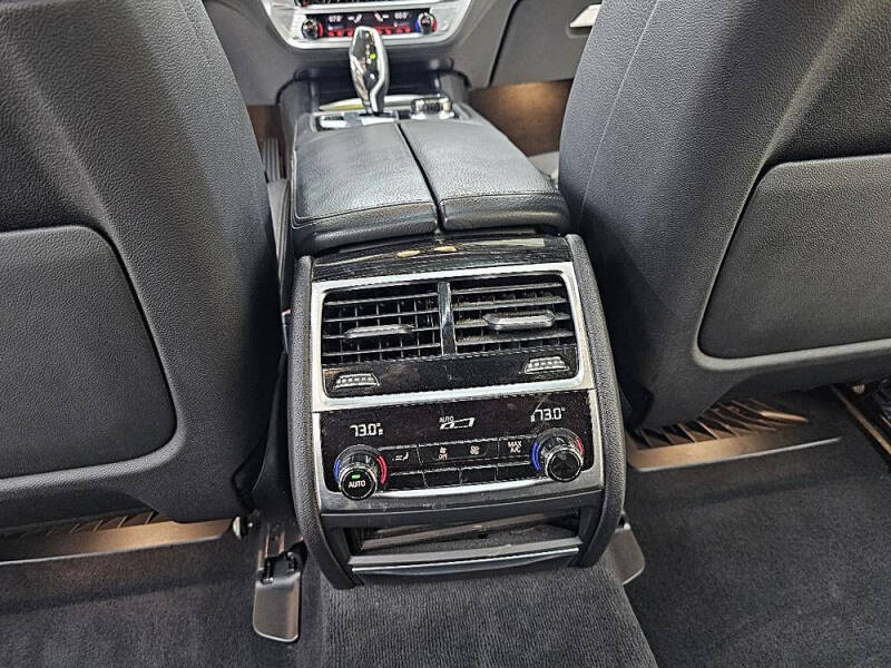 2017 BMW 7 Series 740i