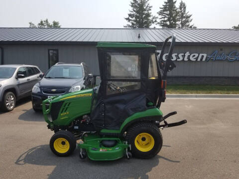 2017 John Deere 1025R