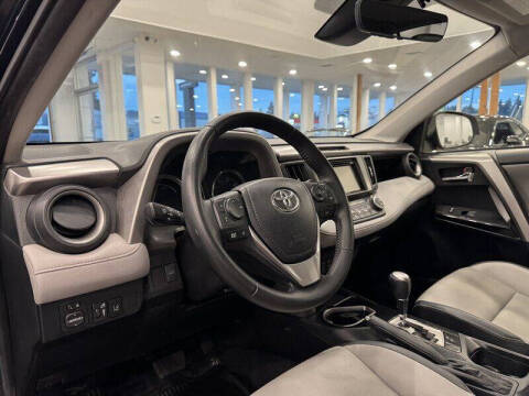 2017 Toyota RAV4 Hybrid Limited