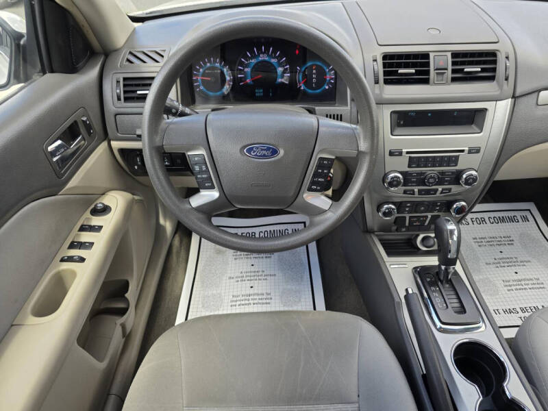 2012 Ford Fusion SE