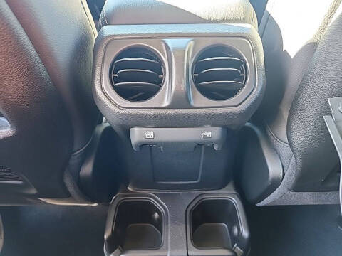 2025 Jeep Gladiator High Tide