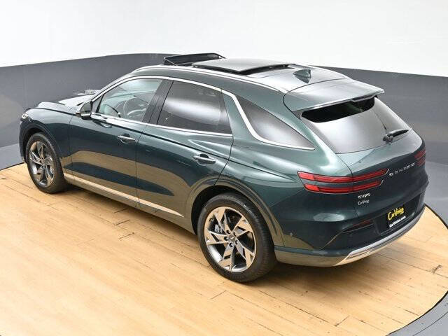 2024 Genesis Electrified GV70