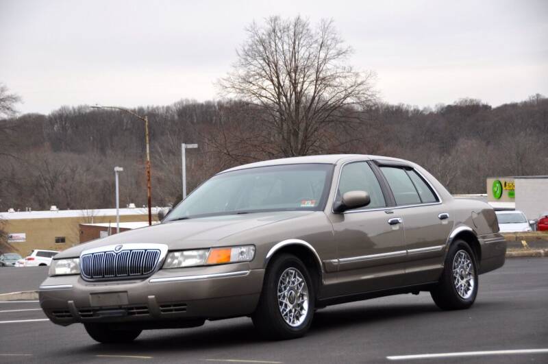 2001 Mercury Grand Marquis for sale at T CAR CARE INC in Philadelphia PA