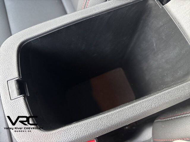 2025 Chevrolet Trax RS