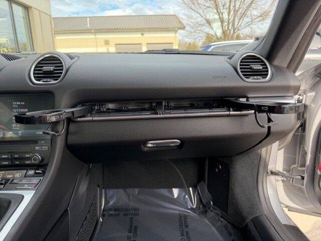 2024 Porsche 718 Cayman