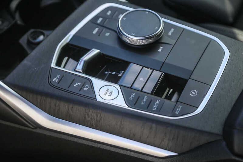 2023 BMW 3 Series 330e