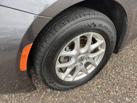 2021 Chrysler Voyager LX