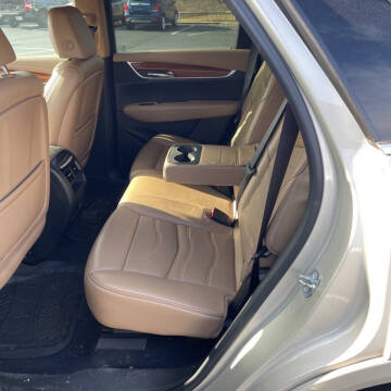 2017 Cadillac XT5 Platinum