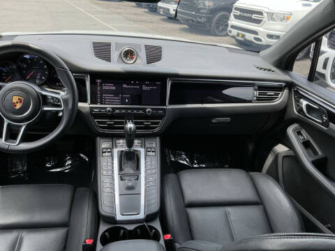 2021 Porsche Macan