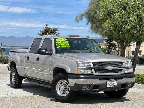 2004 Chevrolet Silverado 2500 for sale at Esquivel Auto Depot in Rialto CA