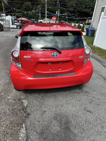 2012 Toyota Prius c Three