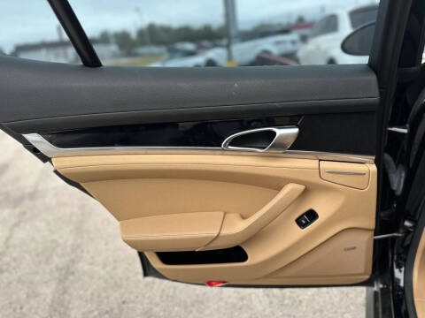 2015 Porsche Panamera