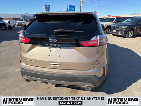 2021 Ford Edge Titanium