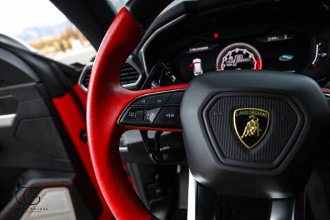 2020 Lamborghini Urus