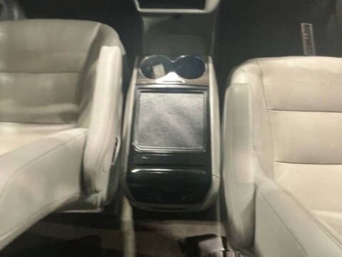 2018 Toyota Sienna XLE 7-Passenger Auto Access Seat