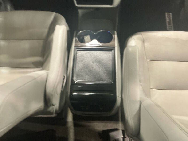 2018 Toyota Sienna XLE 7-Passenger Auto Access Seat