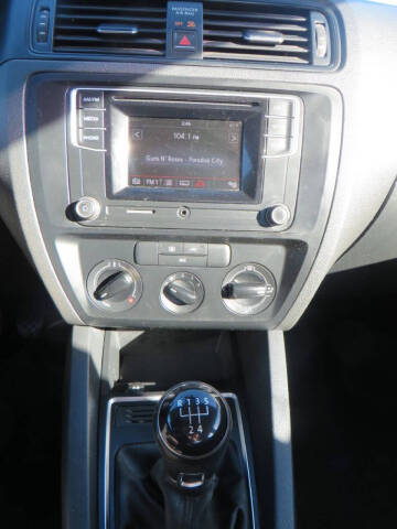 2016 Volkswagen Jetta