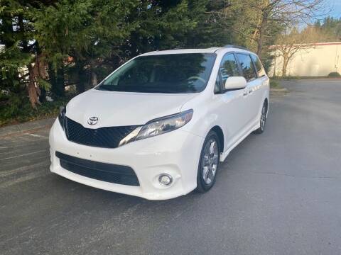 2014 Toyota Sienna for sale at CPR AUTO SALES AND FINANCE in Kirkland WA