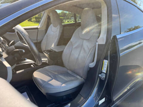 2015 Tesla Model S 85D