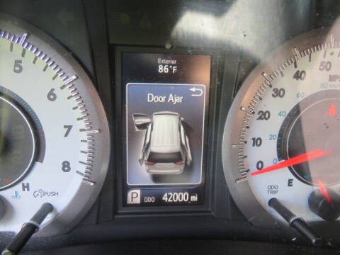 2017 Toyota Sienna SE Premium 8-Passenger