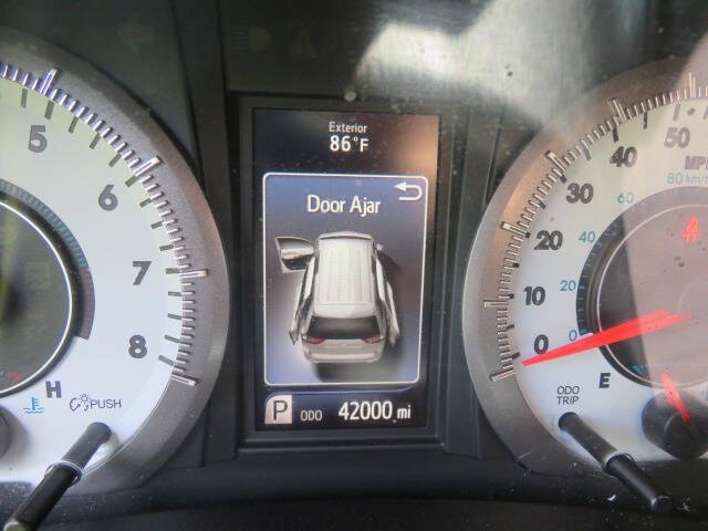 2017 Toyota Sienna SE Premium 8-Passenger