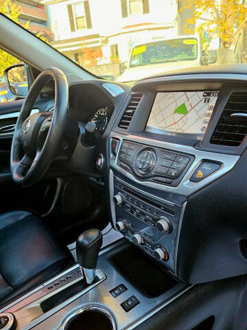 2018 Nissan Pathfinder Platinum