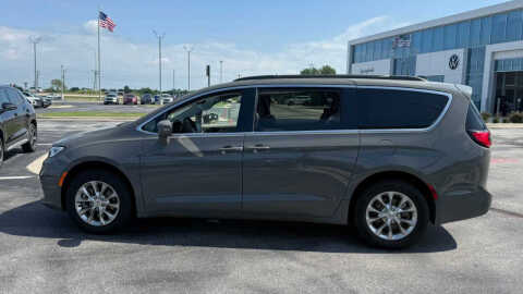 2022 Chrysler Pacifica Touring L