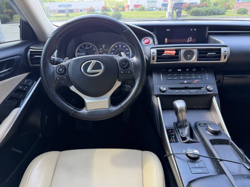 2016 Lexus IS 200t