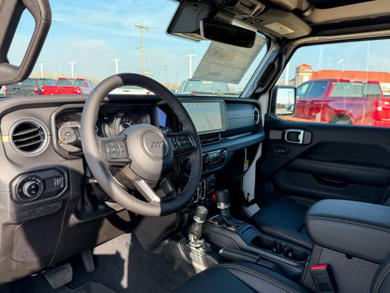 2025 Jeep Gladiator High Tide