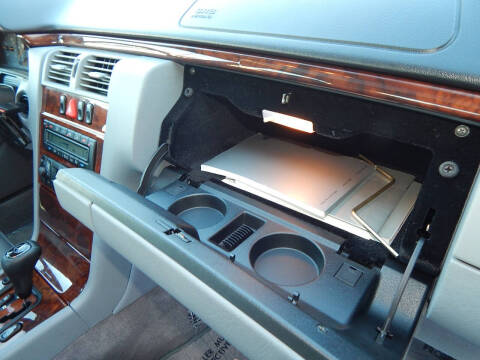 1999 Mercedes-Benz E-Class E 320