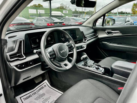 2023 Kia Sportage LX