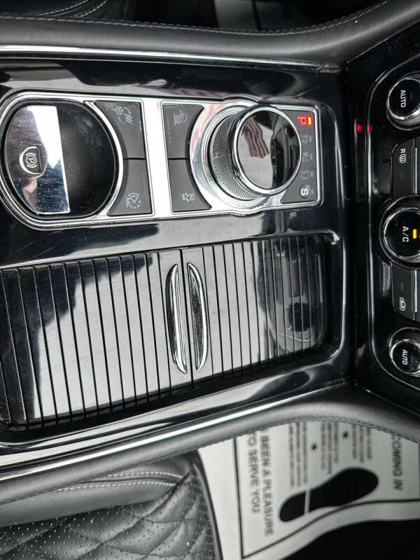 2016 Jaguar XJL Portfolio