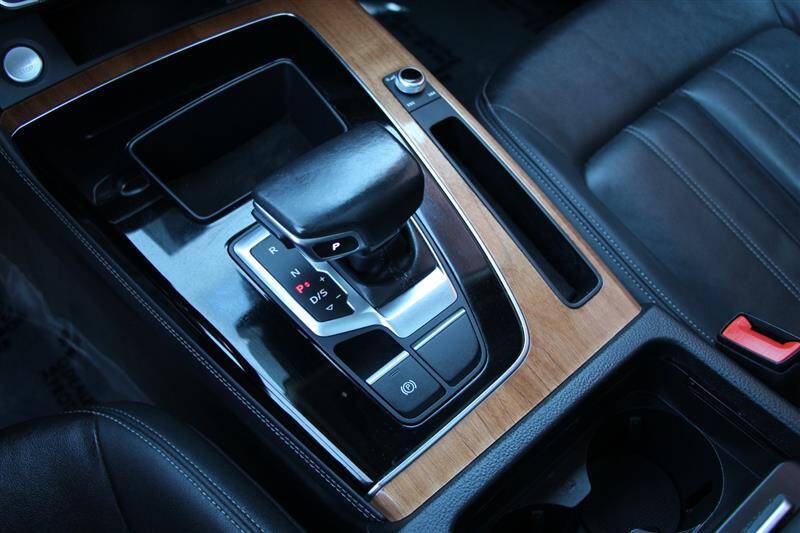 2021 Audi Q5 quattro Premium Plus 45 TFSI