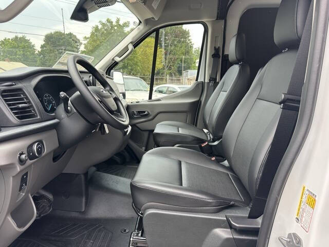 2025 Ford Transit 250