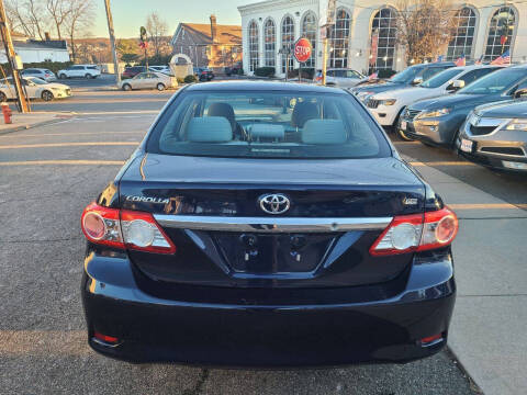 2011 Toyota Corolla LE