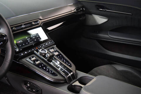 2025 Aston Martin Vantage