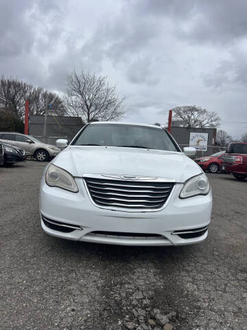2013 Chrysler 200 LX