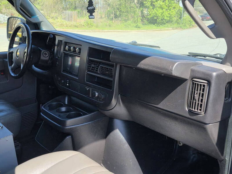 2017 Chevrolet Express 2500